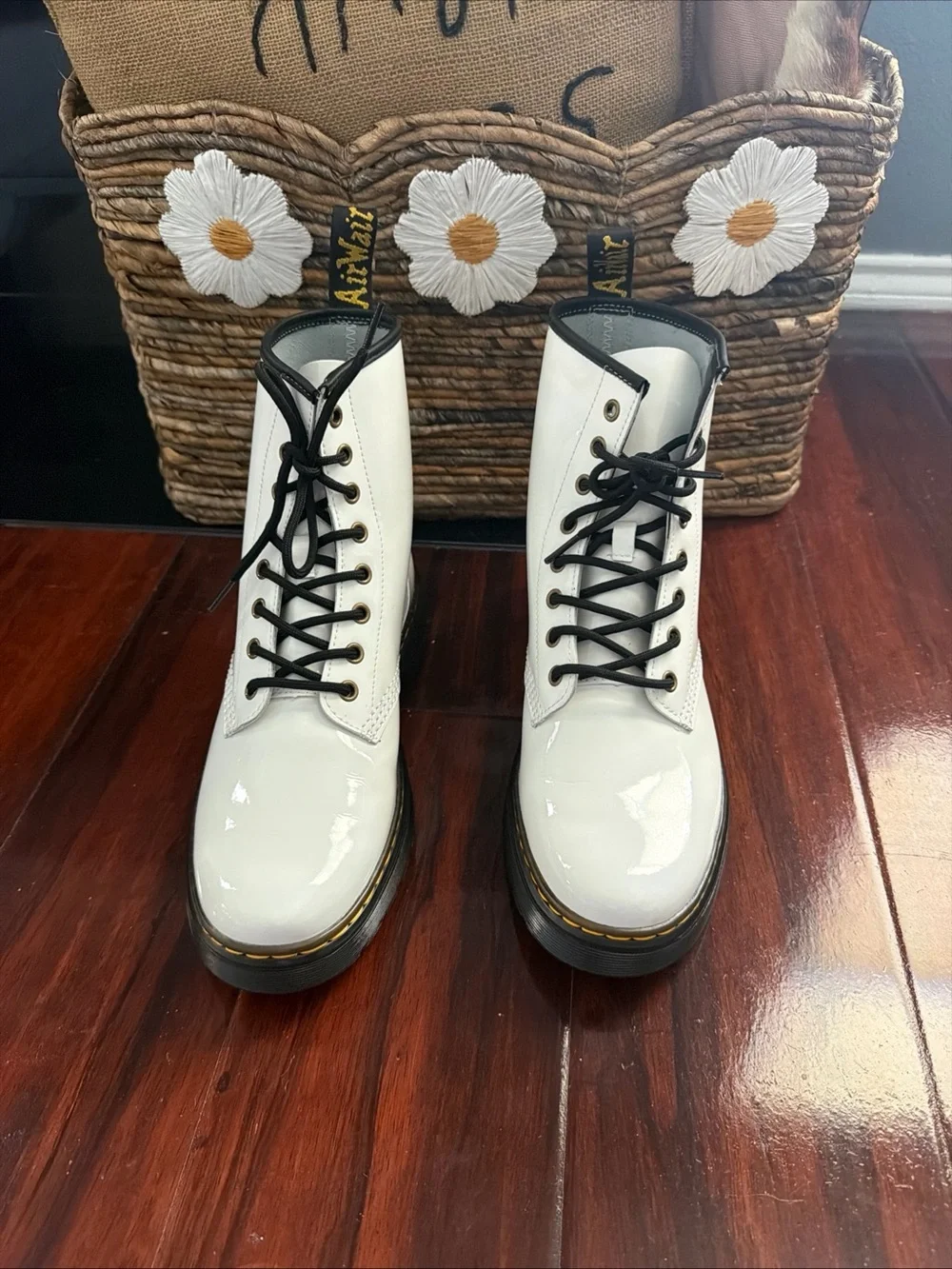 NICE! Original Doc Dr. Martens Air Wair Combat Boot Womens S 10L  Bouncing Sole